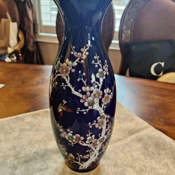Japan Made Retro Floral Blue Vase - Picture 4 of 5